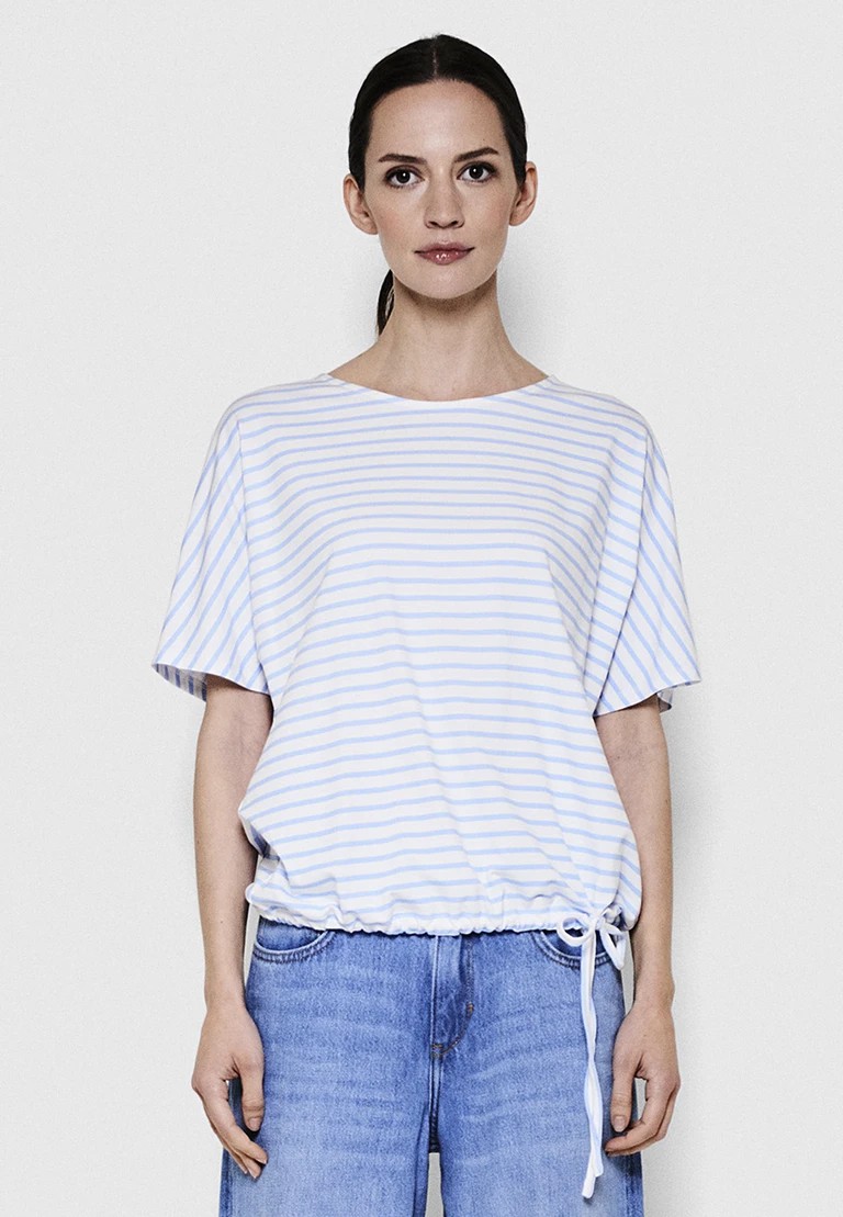 camiseta de cuello redondo